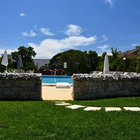 Tenuta Sicilia 3* أوستوني
