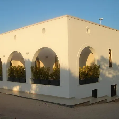 Tenuta Sicilia 3* オストゥーニ